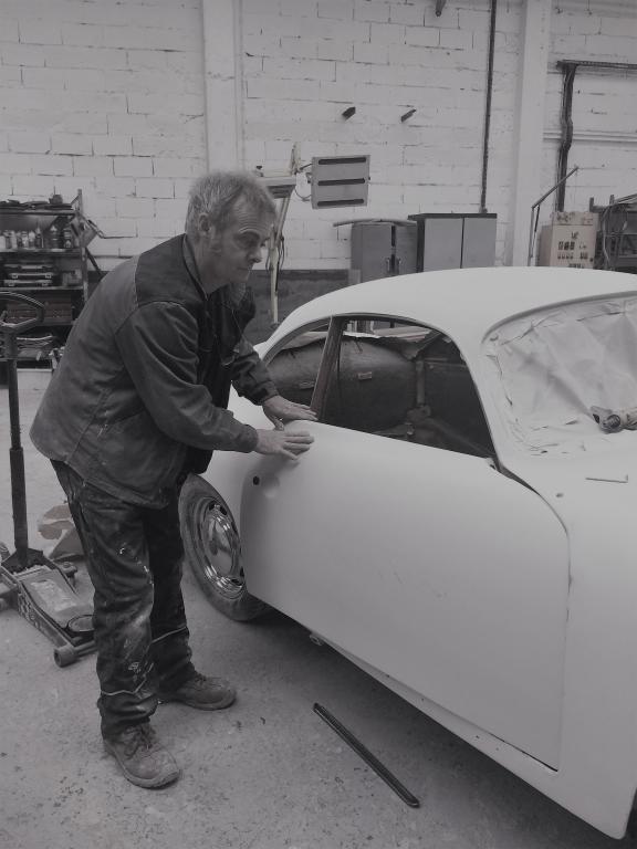 RESTAURATION PORSCHE 356 C