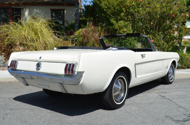 Ford mustang 1965