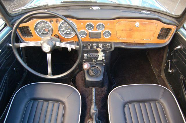 Triumph TR4A IRS 1967