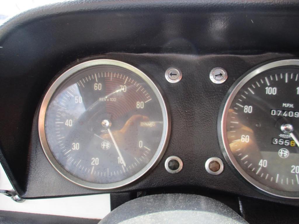 alfa duetto 1600 bretagne roadster