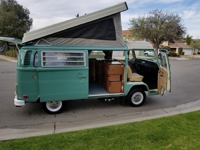 volskwagen combi westfalia de bretagne roadster