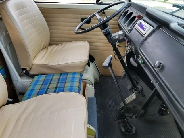 volskwagen combi westfalia de bretagne roadster