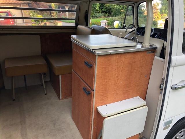 volskwagen combi westfalia de bretagne roadster