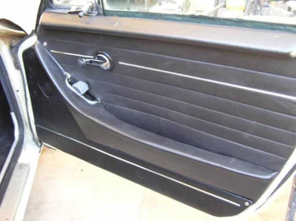 volvo p 1800 blanche bretagne roadster