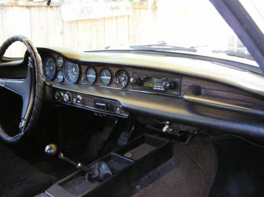 volvo p 1800 blanche bretagne roadster