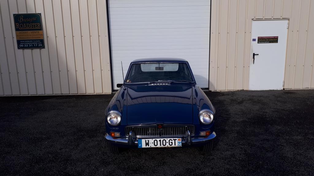 MGB GT  BLEU BRETAGNE ROADSTER 