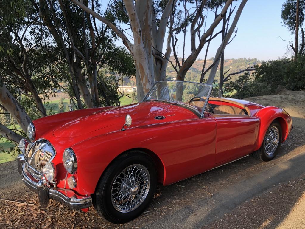 MG A MK II BRETAGNE ROADSTER VOITURE DE COLLECTION
