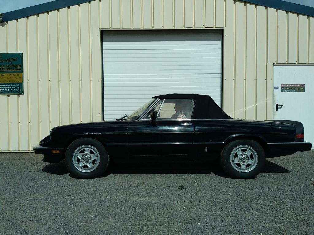 ALFA ROMEO SPIDER VELOCE 2000 NOIRE BRETAGNE ROADSTER