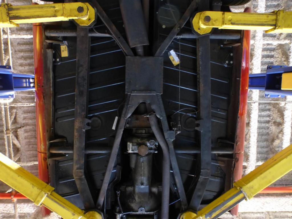 TRIUMPH TR4 A VENDRE BRETAGNE ROADSTER VOITURE DE COLLECITON