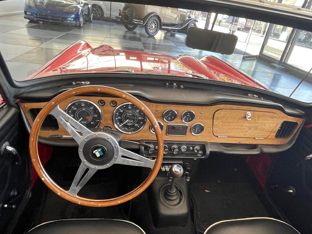 TRIUMPH TR4A IRS OVERDRIVE BRETAGNE ROADSTER