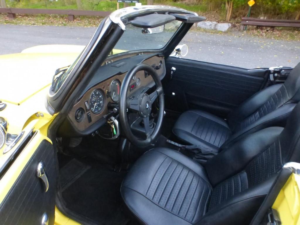 triumph TR6 bretagne roadster