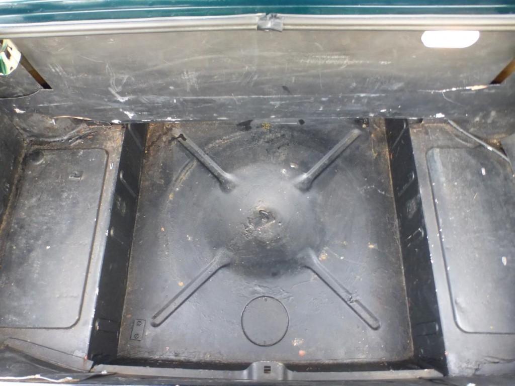 TRIUMPH TR 6 BRETAGNE ROADSTER