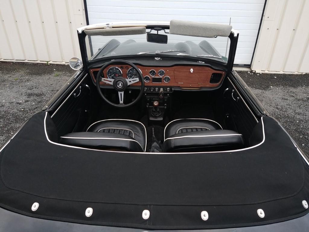 TRIUMPH TR4 A IRS BRETAGNE ROADSTER