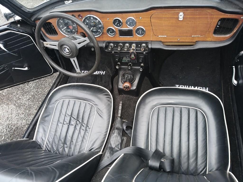 TRIUMPH TR4 A IRS BRETAGNE ROADSTER