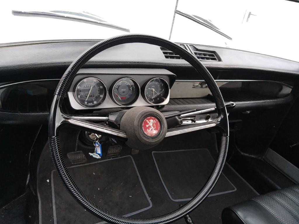 peugeot 204 cabriolet bretagne roadster