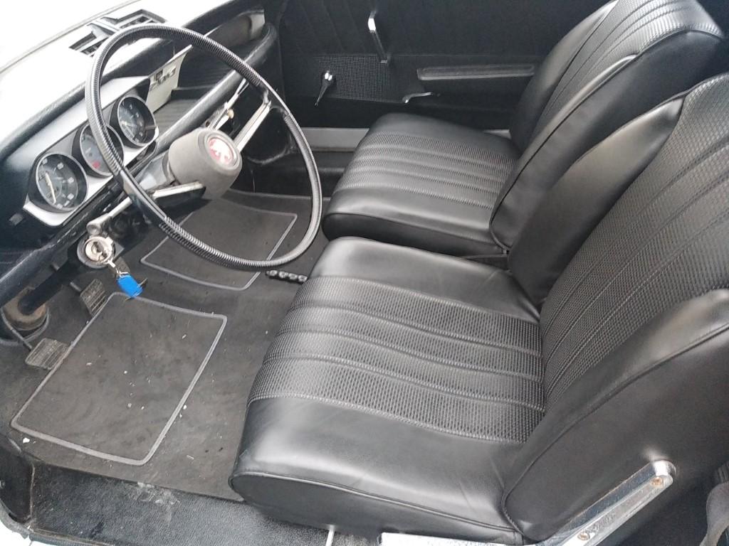 peugeot 204 cabriolet bretagne roadster