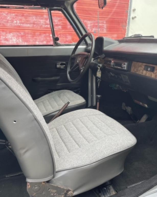 coccinelle cabriolet grise , bretagne roadster