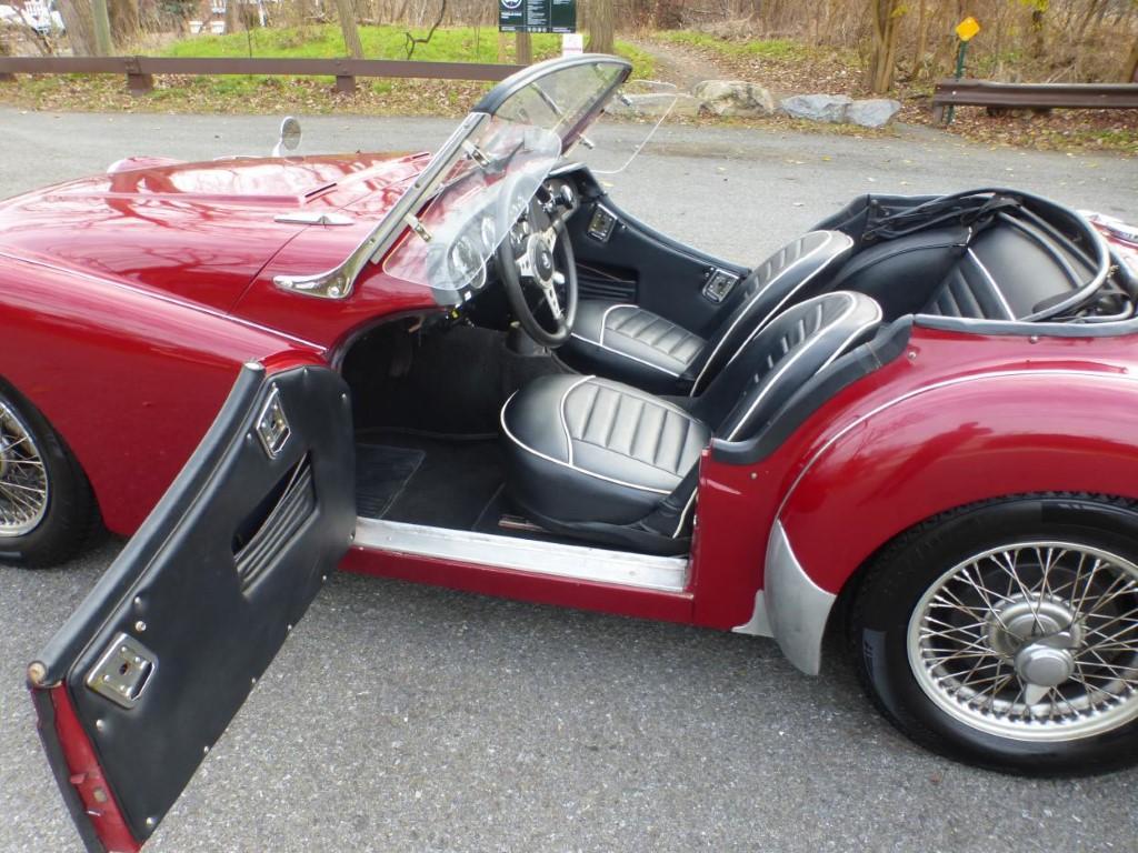 TRIUMPH TR3A OVERDRIVE BRETAGNE ROADSTER
