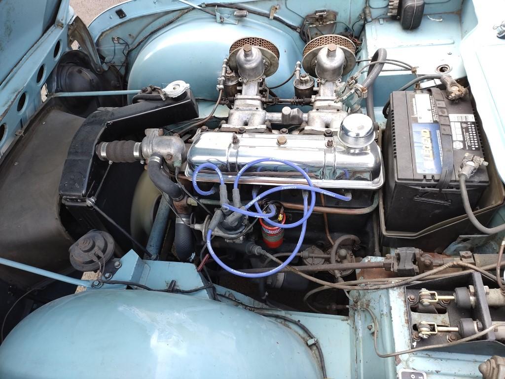 TR4 BABY BLUE BRETAGNE ROADSTER