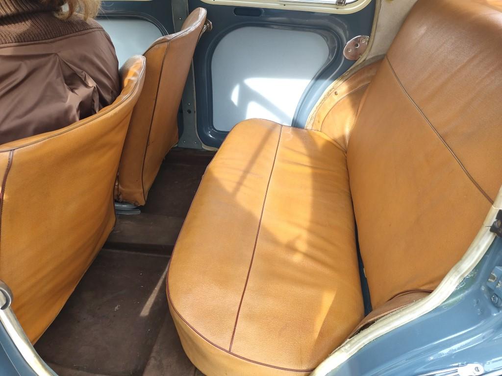 Renault 4 chevaux 1955 , bretagne roadster