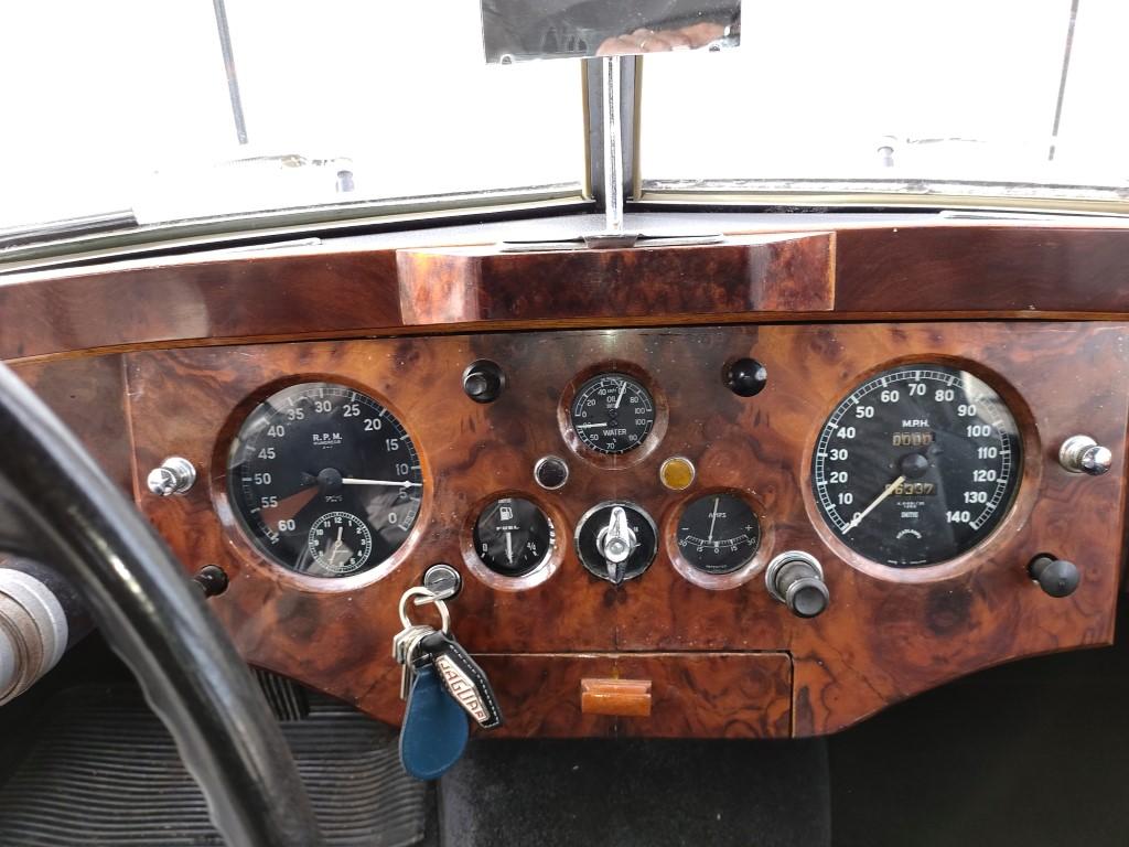 JAGUAR XK 120 COUPE BRETAGNE ROADSTER