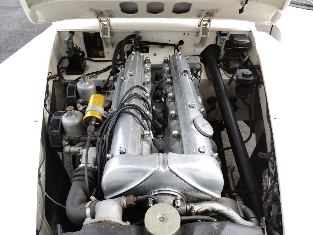 JAGUAR XK 120 COUPE BRETAGNE ROADSTER