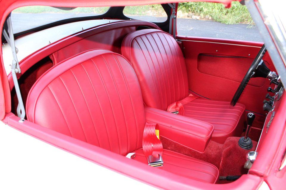 MGA MK II 1600 OLED ENGLISH WHITE