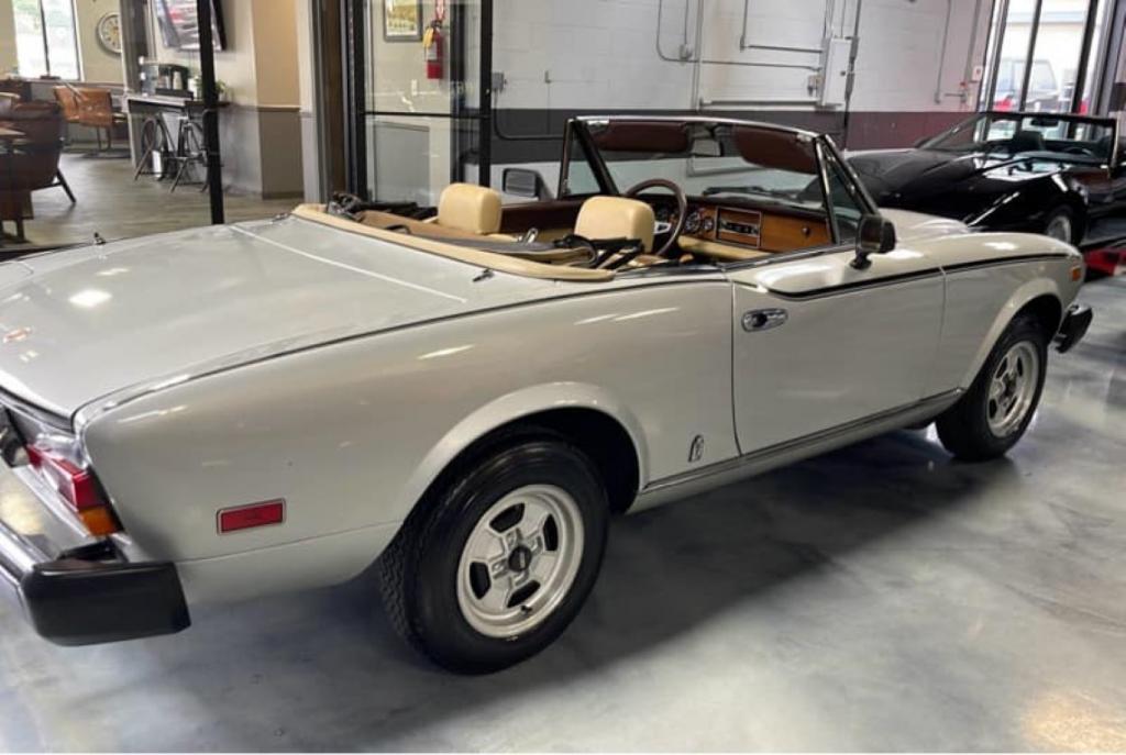 fiat spider 124 bretagne roadster
