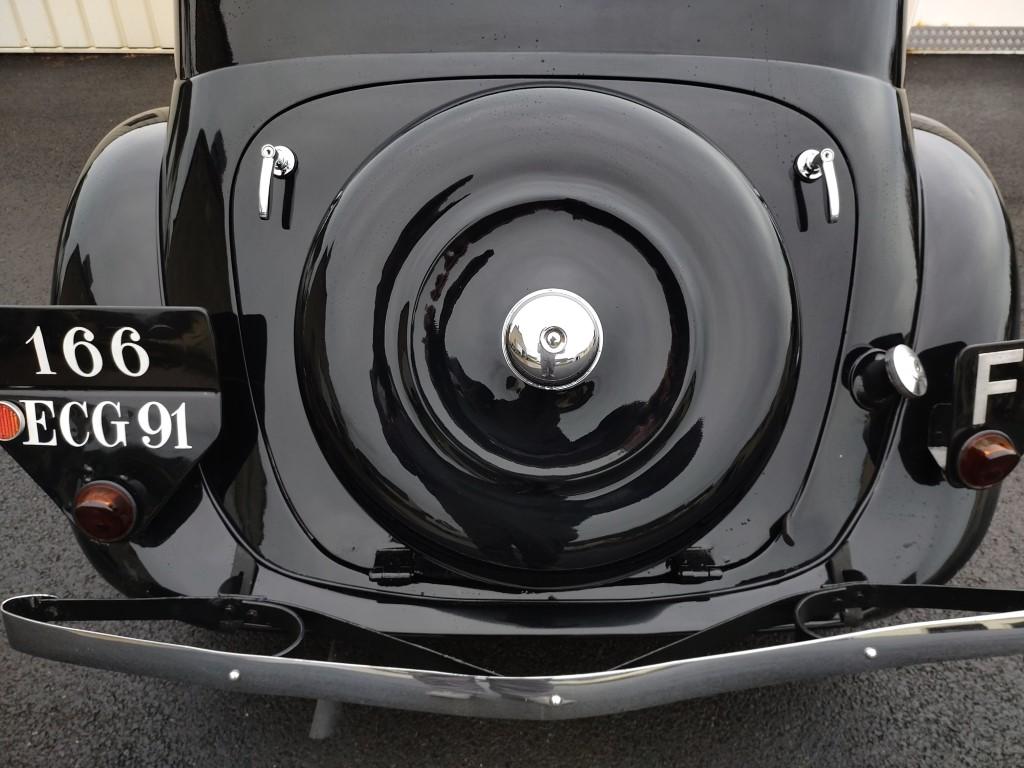 CITROEN TRACTION 11 BL MALLE PLATE BRETAGNE ROADSTER