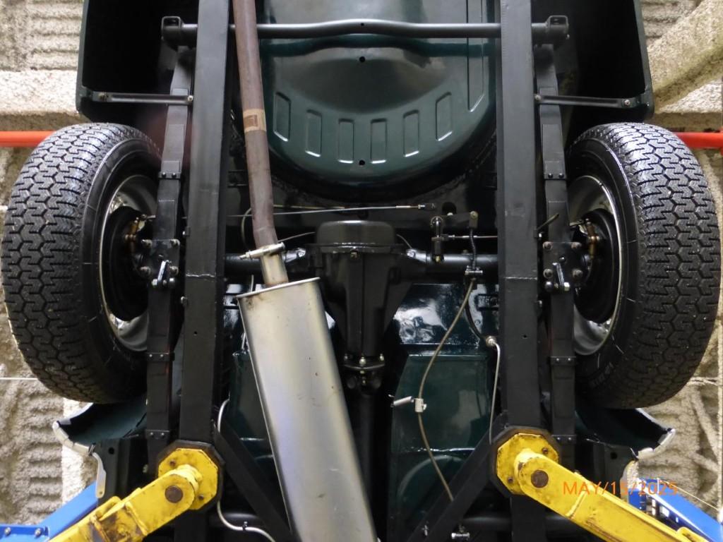 TRIUMPH TR2 BRETAGNE ROADSTER