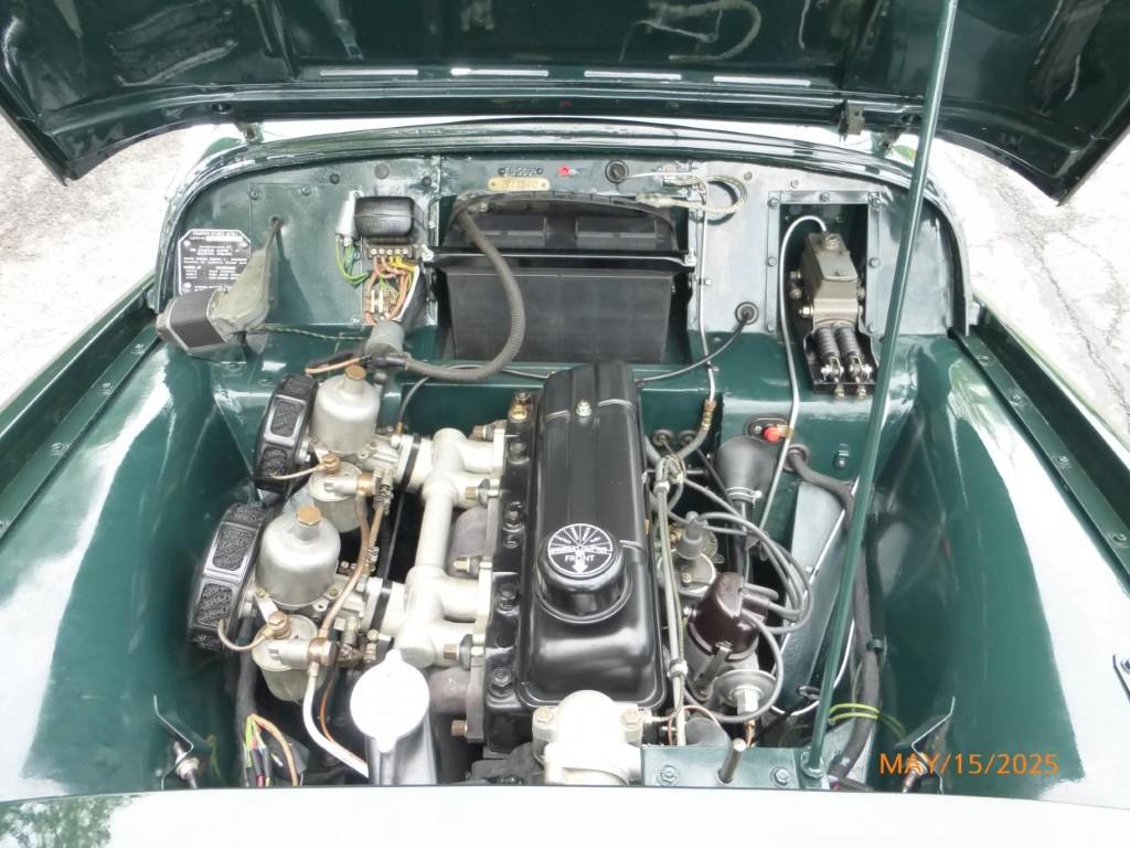 TRIUMPH TR2 BRETAGNE ROADSTER