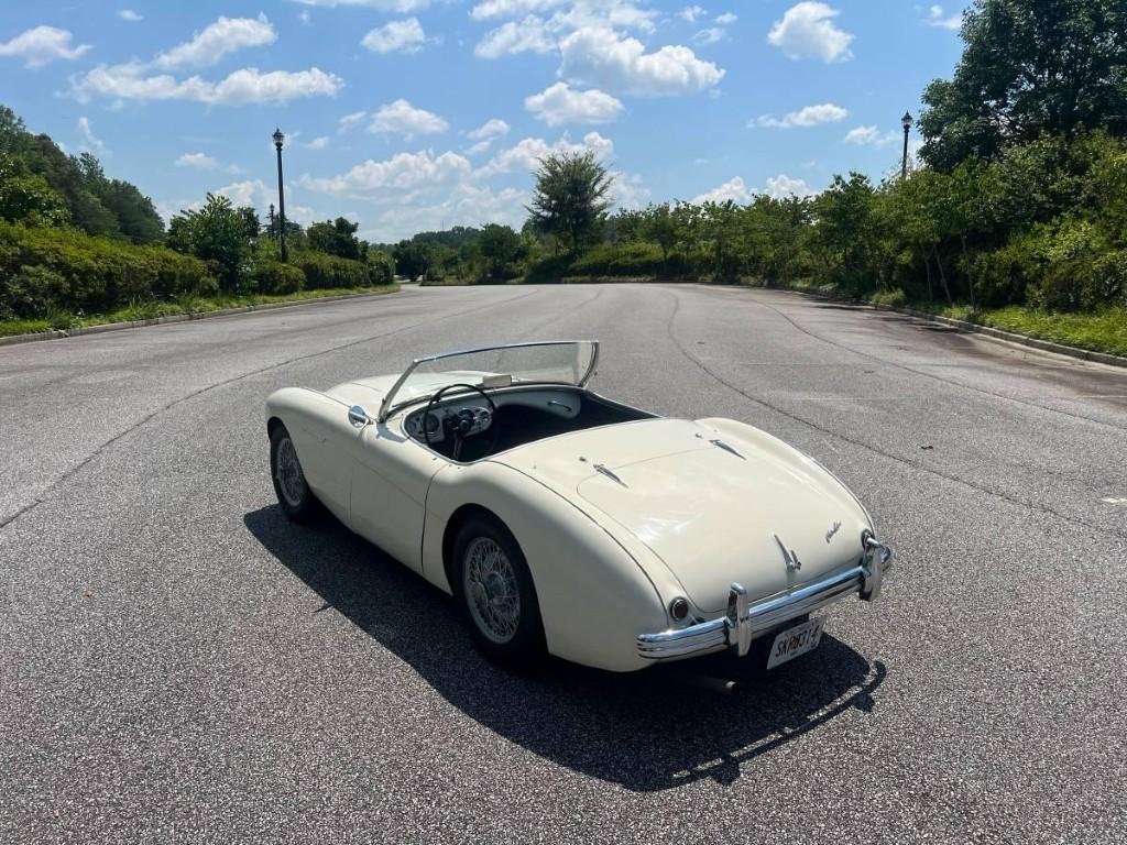 AUSTIN HEALEY 100/4 BRETAGNE ROADSTER