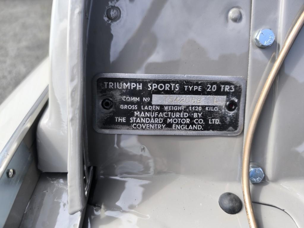 TRIUMPH TR3A OVERDRIVE BRETAGNE ROADSTER