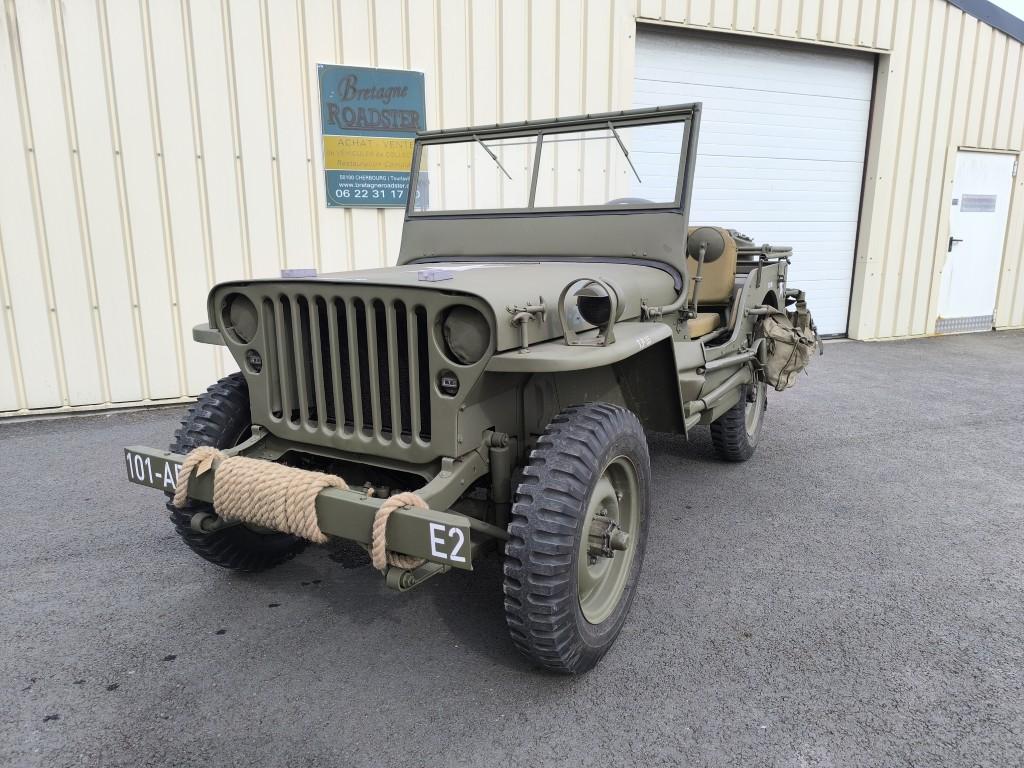 JEEP GPW FORD 1943 BRETAGNE ROADSTER
