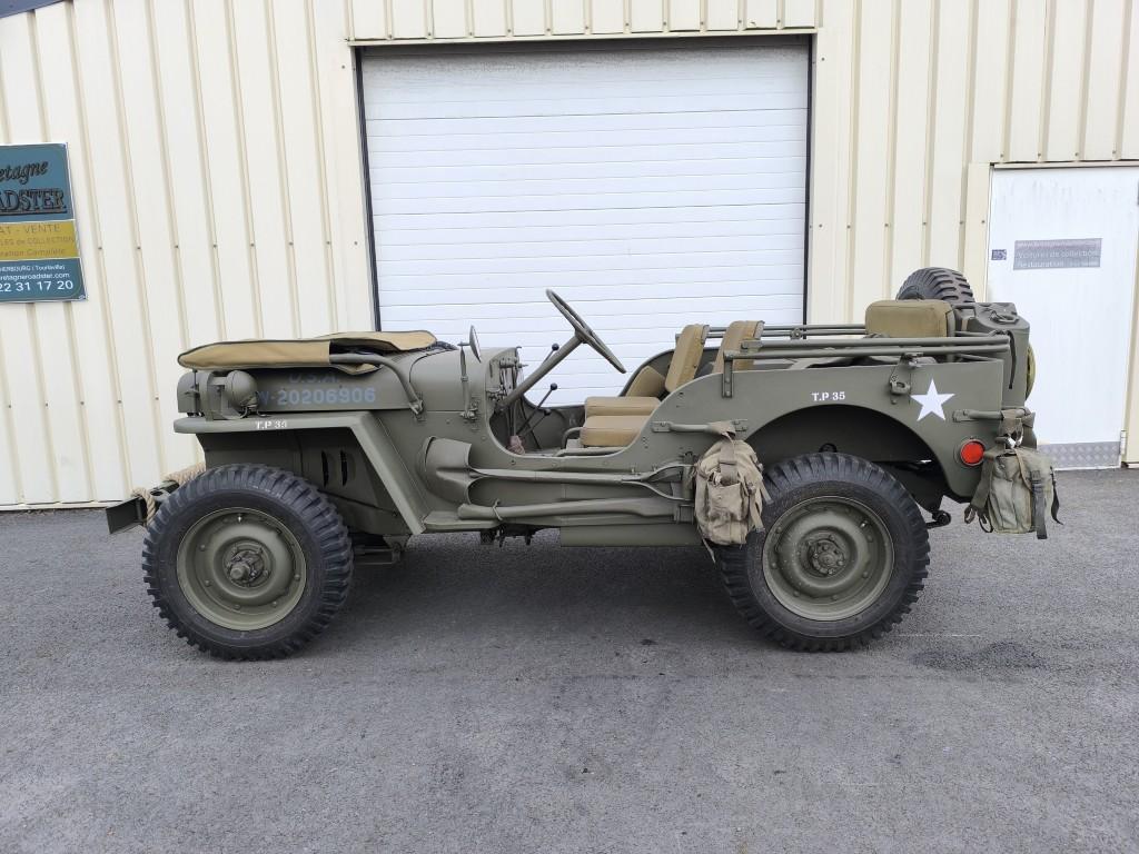 JEEP GPW FORD 1943 BRETAGNE ROADSTER
