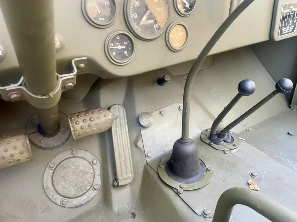 JEEP GPW FORD 1943 BRETAGNE ROADSTER