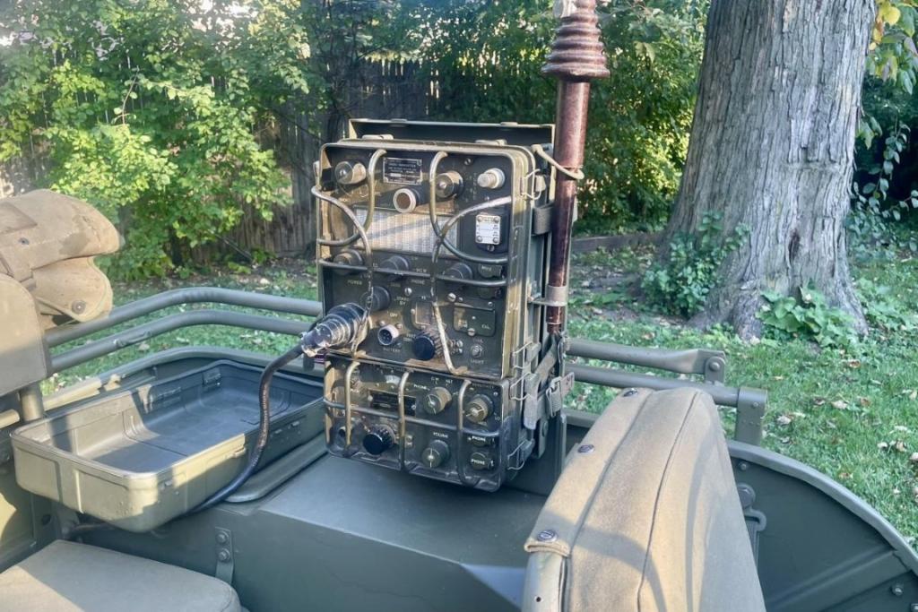 JEEP GPW FORD 1943 BRETAGNE ROADSTER