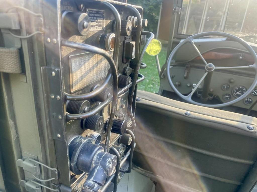 JEEP GPW FORD 1943 BRETAGNE ROADSTER