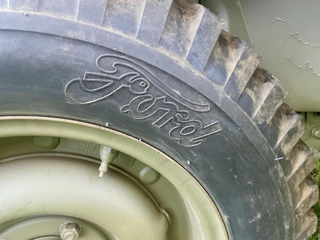 JEEP GPW FORD 1943 BRETAGNE ROADSTER