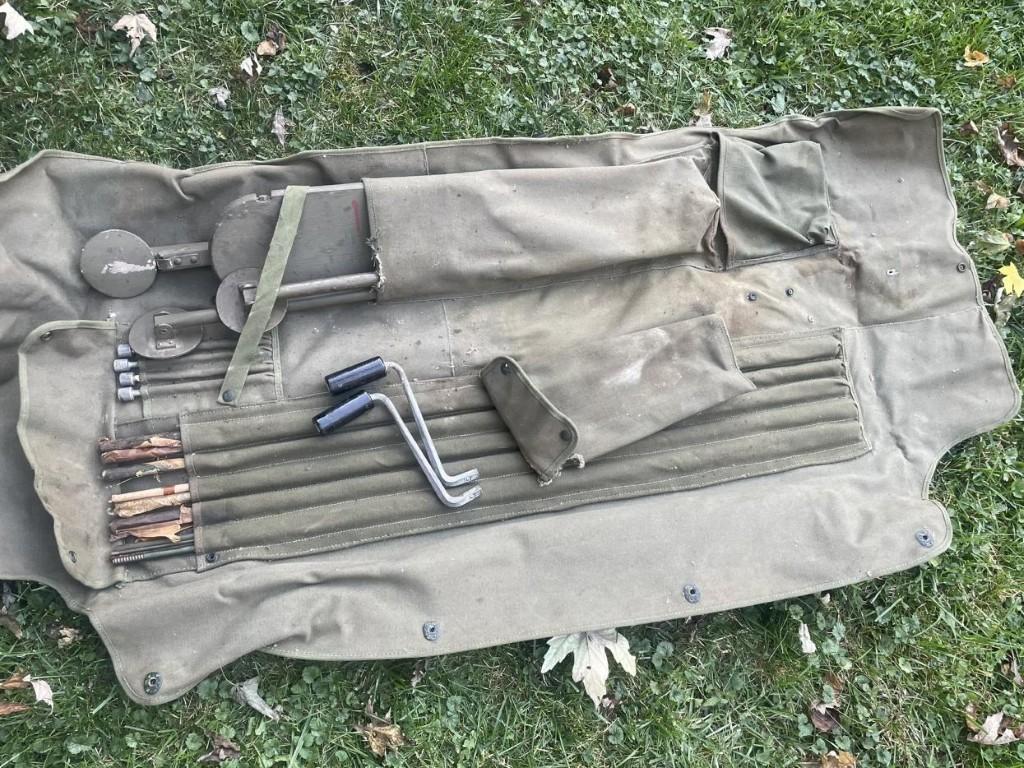 JEEP GPW FORD 1943 BRETAGNE ROADSTER