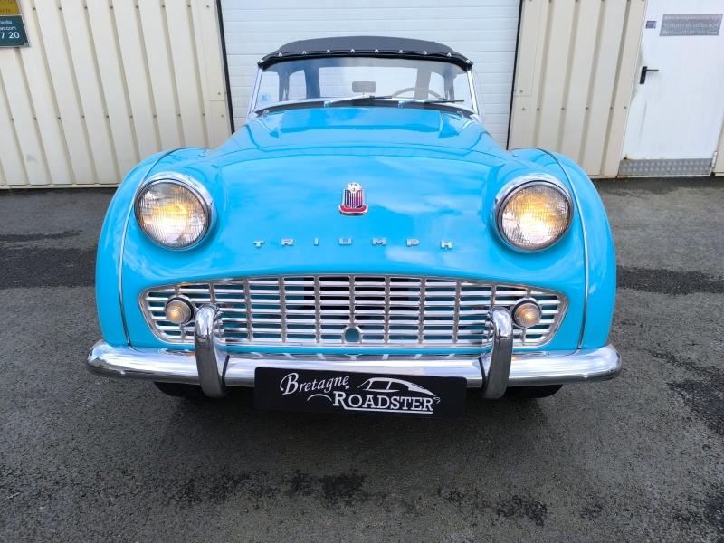 TR3 A BRETAGNE ROADSTER ICE BLUE