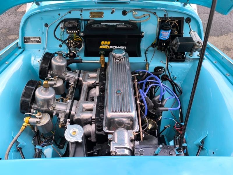 TR3 A BRETAGNE ROADSTER ICE BLUE