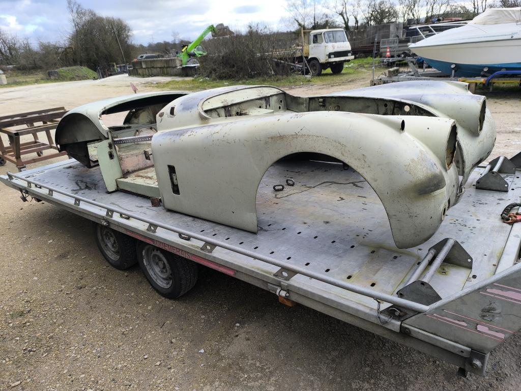 XK 140 JAGUAR COLLECTION RESTAURATION BRETAGNE ROADSTER