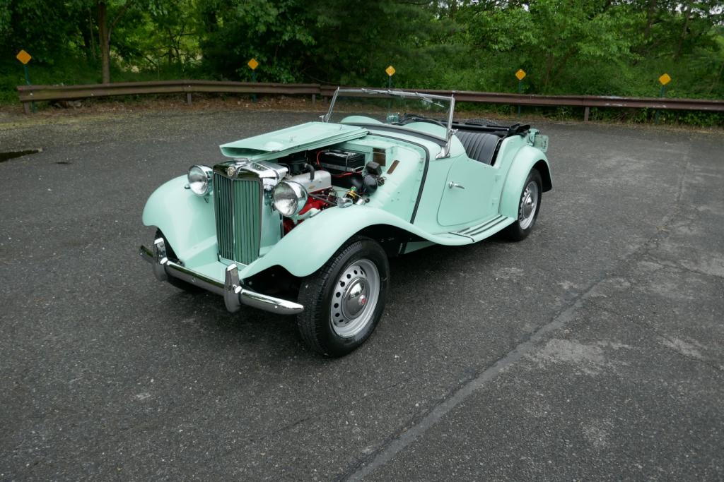MG TD VERT BRETAGNE ROADSTER