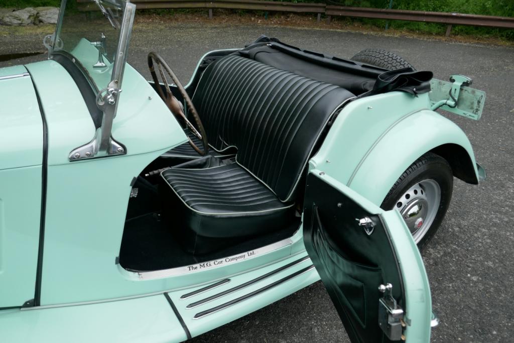 MG TD VERT BRETAGNE ROADSTER