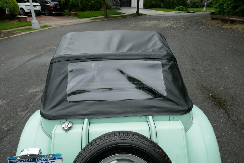 MG TD VERT BRETAGNE ROADSTER