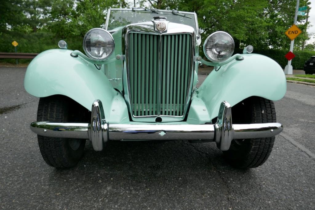 MG TD VERT BRETAGNE ROADSTER
