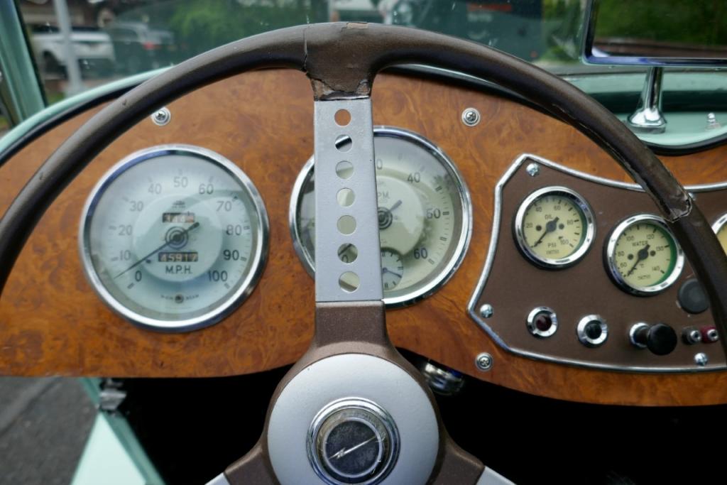 MG TD VERT BRETAGNE ROADSTER