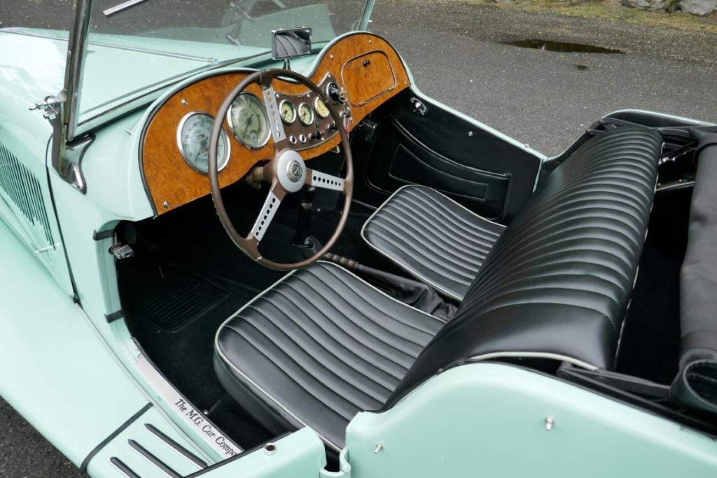 MG TD VERT BRETAGNE ROADSTER